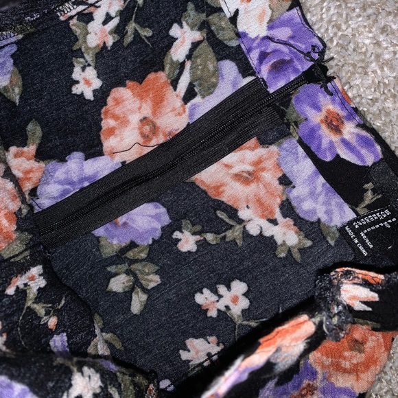 Forever 21 Multicolor Floral High Waist shorts - Picture 6 of 8